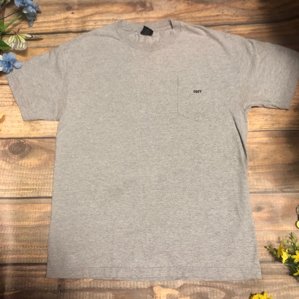 Obey propaganda pocket T-shirt Obey embroidered on pocket